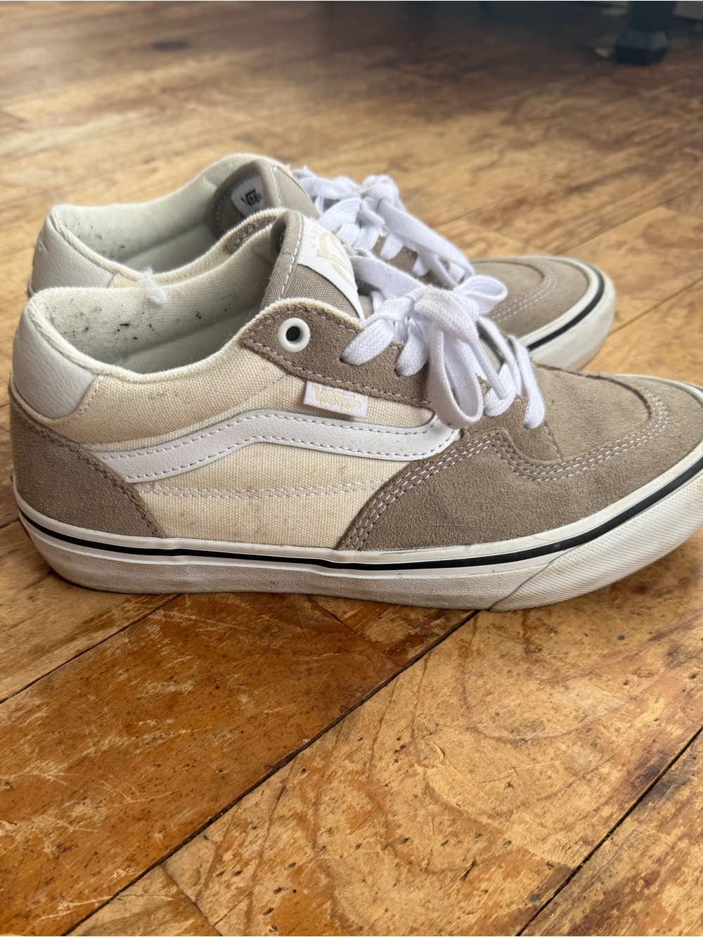Vans mens Low-Top Sneakers - White & Tan